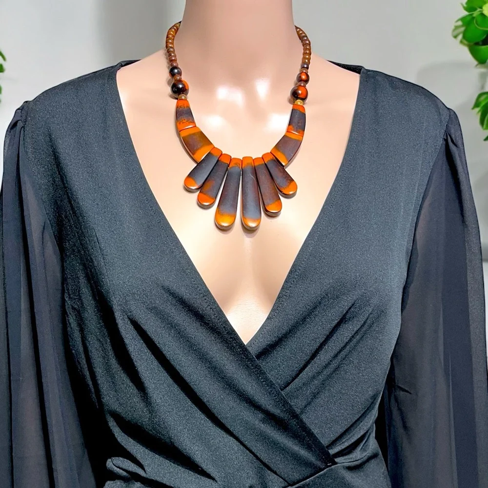 🧡 NEW ZAD Boho Orange & Brown Bib Necklace 🧡 - Picture 3 of 16